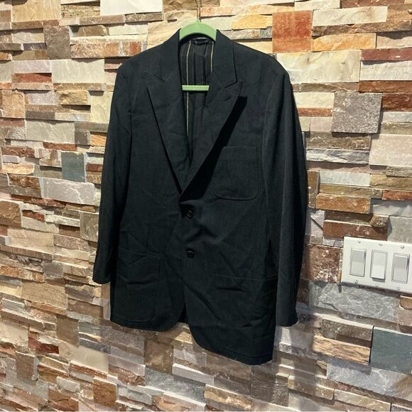 Hermes Black Sport Coat with Notched Lapel and Textured Fabric - Picture 2 of 11